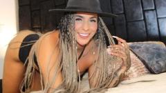 holly_smithh71's hot Picture