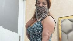 RiyaSaxena's hot Picture