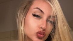 BeaTease's hot Picture